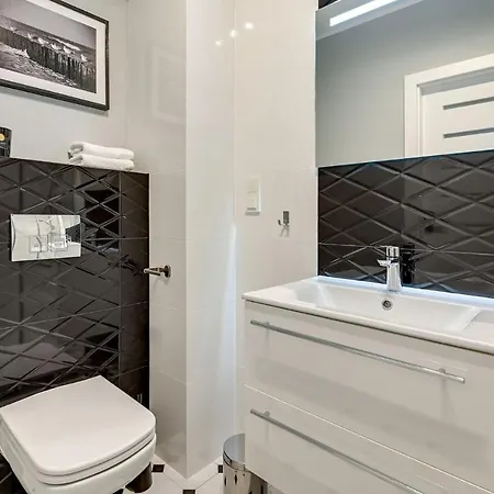 Amber Port By Grand Appartement