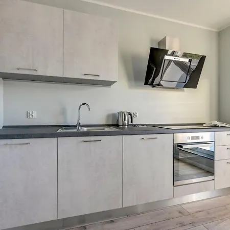 Amber Port By Grand *