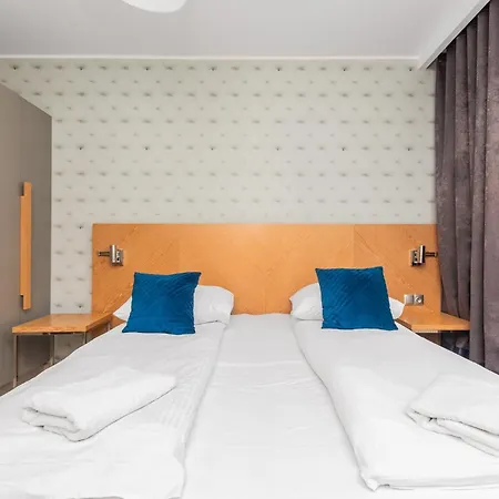 Amber Port By Grand * غدانسك